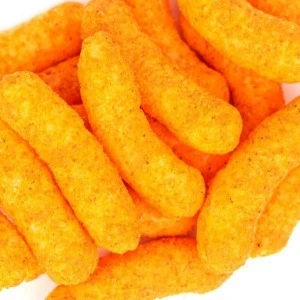 Los tonos naranjas que aporta complementan visualmente el perfil de sabor del producto.